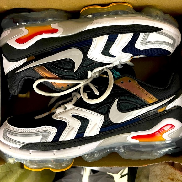 Nike Air Max Evo Mens Size 11.5 8.5/10